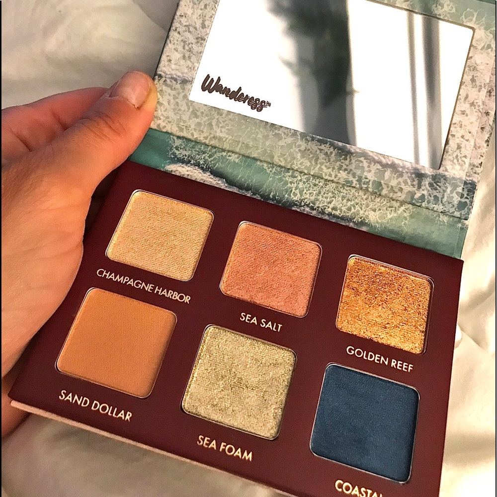 Wanderess Seascape Eyeshadow Palette - Picture 2 of 3